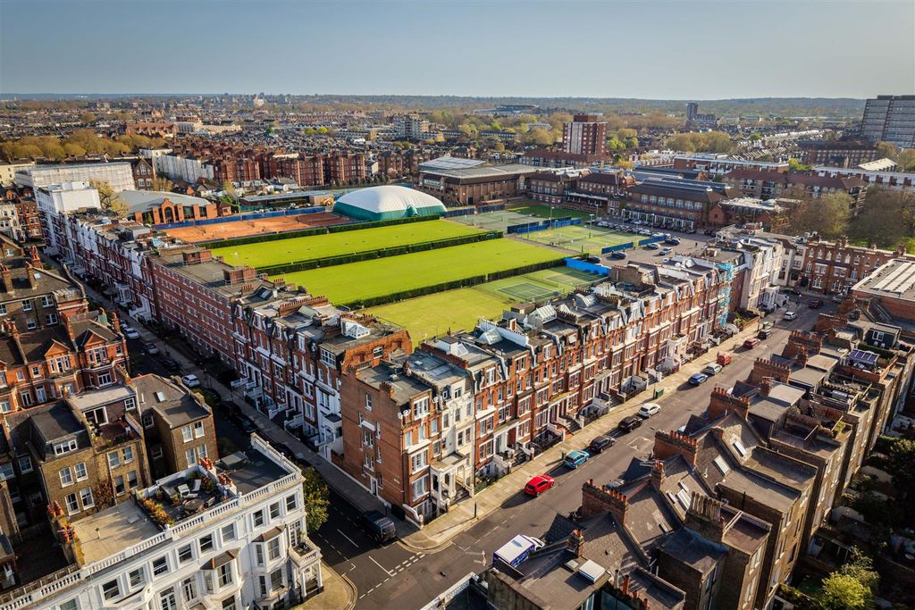 Property photo 1 of 5 Comeragh Road-10.Jpg