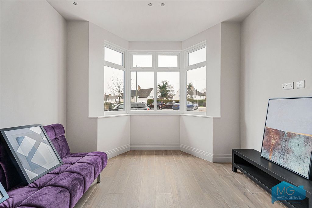 Property photo 2 of 35 Picture No. 49