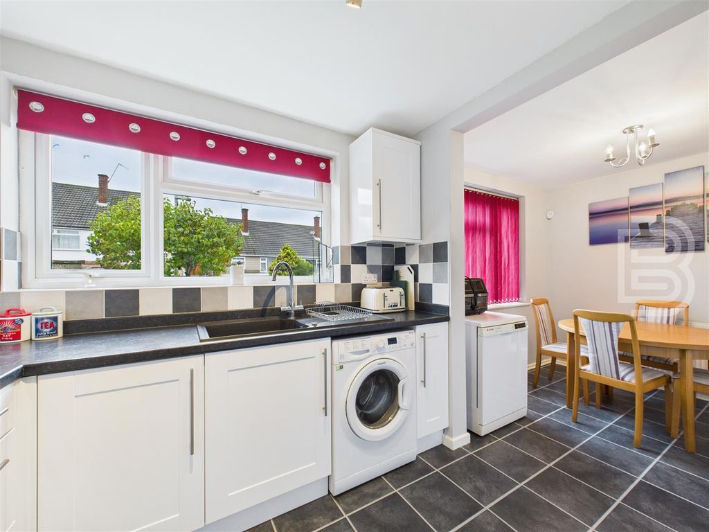 Property photo 2 of 19 Cam05587G0-Pr0067-Still023.Jpg