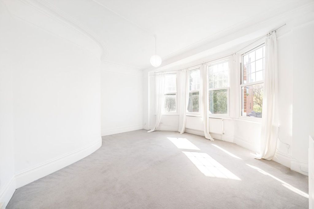 Property photo 3 of 8