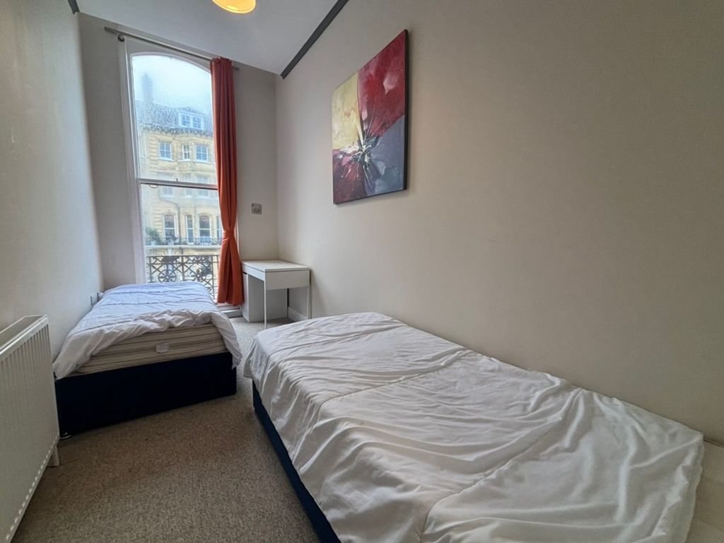 Additional image 8 of 14 bed property to rentFirst Avenue, Hove BN3