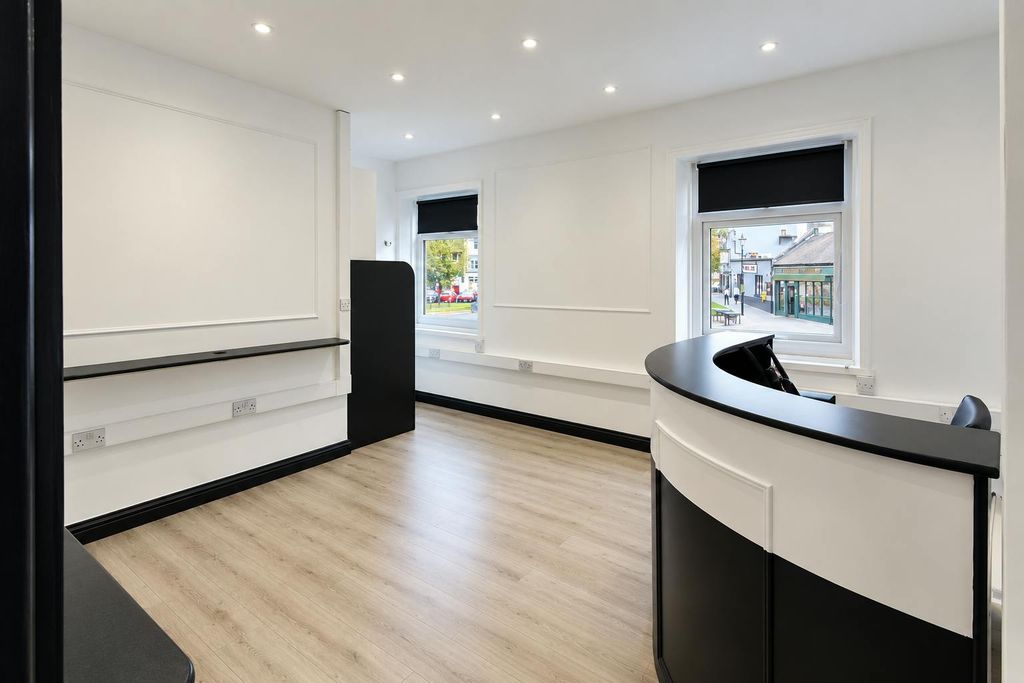 Property photo 1 of 6 F2A06c91-9239-49Be-8dc8-7Ccf54Fa23B8.Png