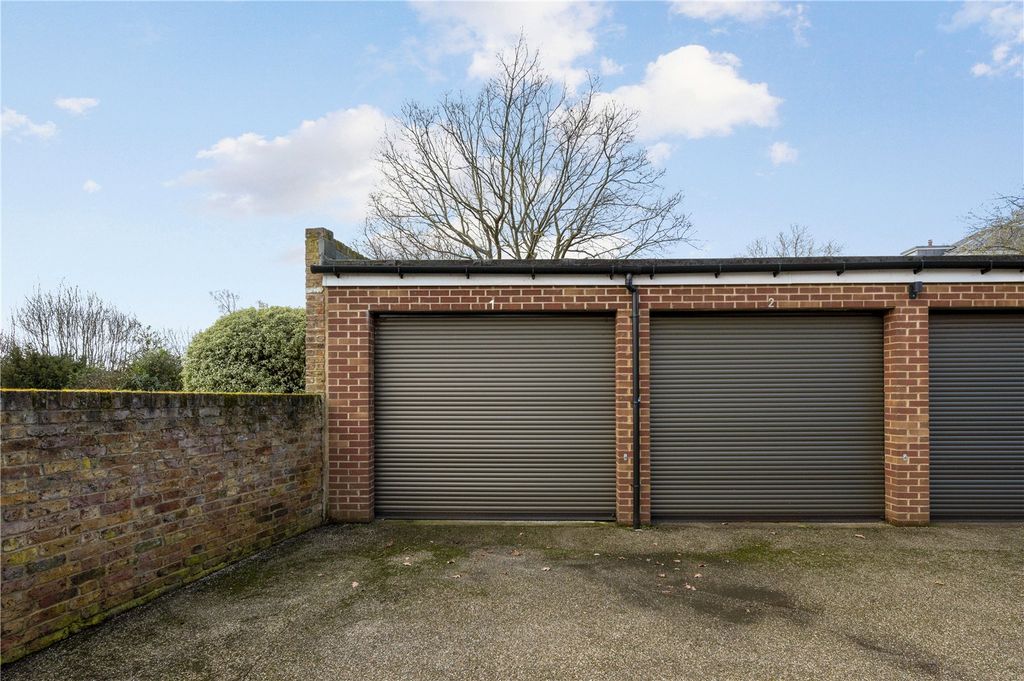 Property photo 3 of 14 Picture No. 28