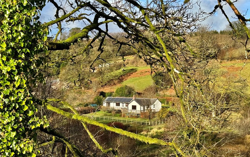 Property photo 3 of 31 Picture No. 02