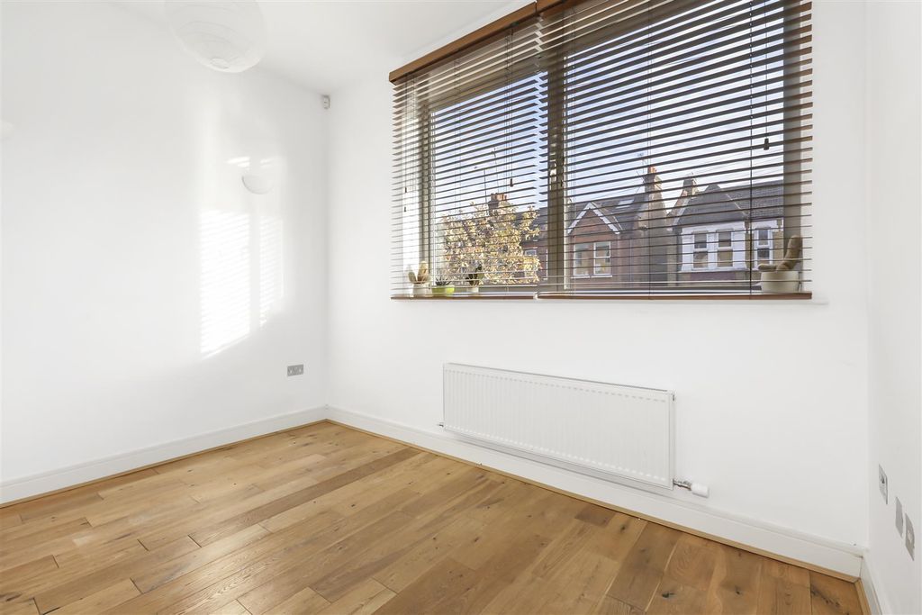 Property photo 3 of 12 Img_1672 Copy.Jpg