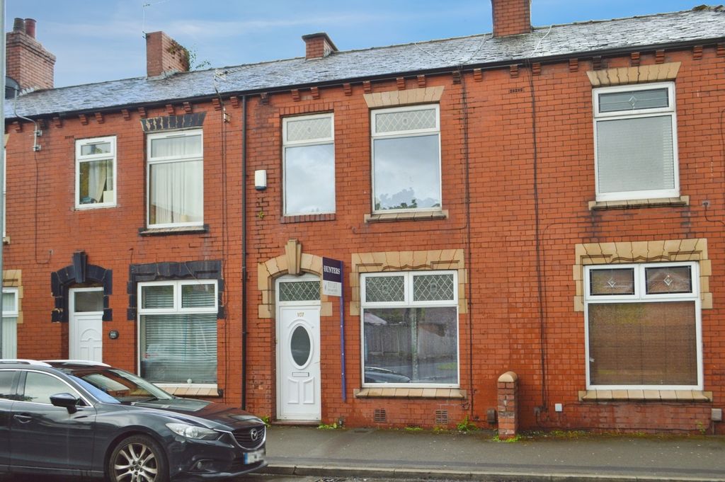 Property photo 1 of 10 Front