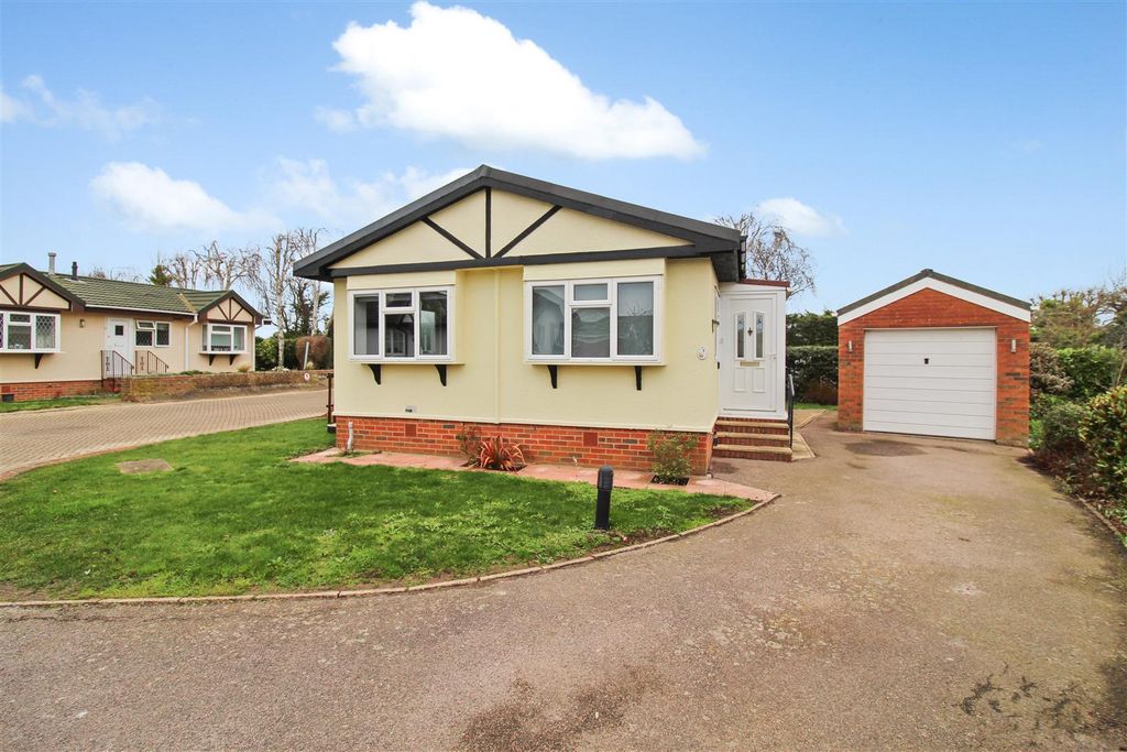 Property photo 1 of 14