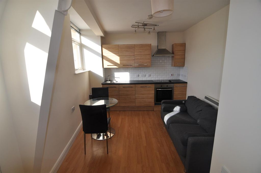 Property photo 1 of 5 Open Plan Lounge/Kitchen