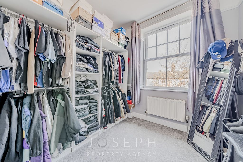 Additional image 12 of 3 bed flat for saleFoxhall Road, Ipswich IP3