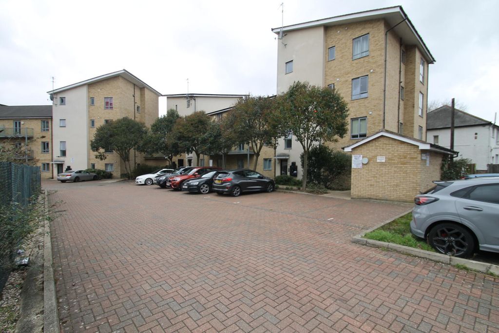 Property photo 1 of 13 Exterior