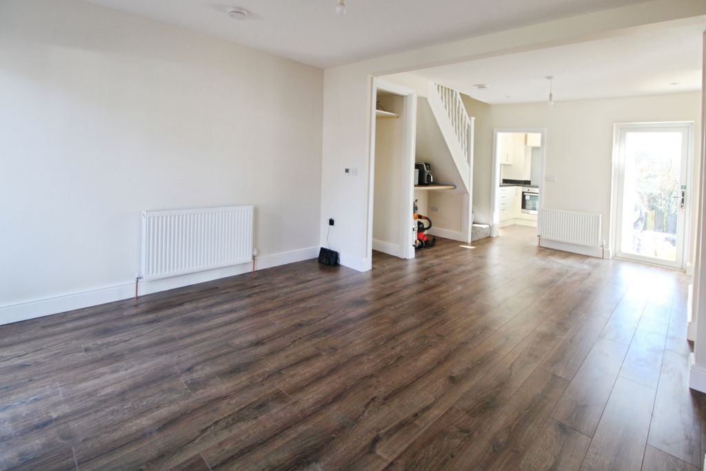 Property photo 2 of 16 Photo #2