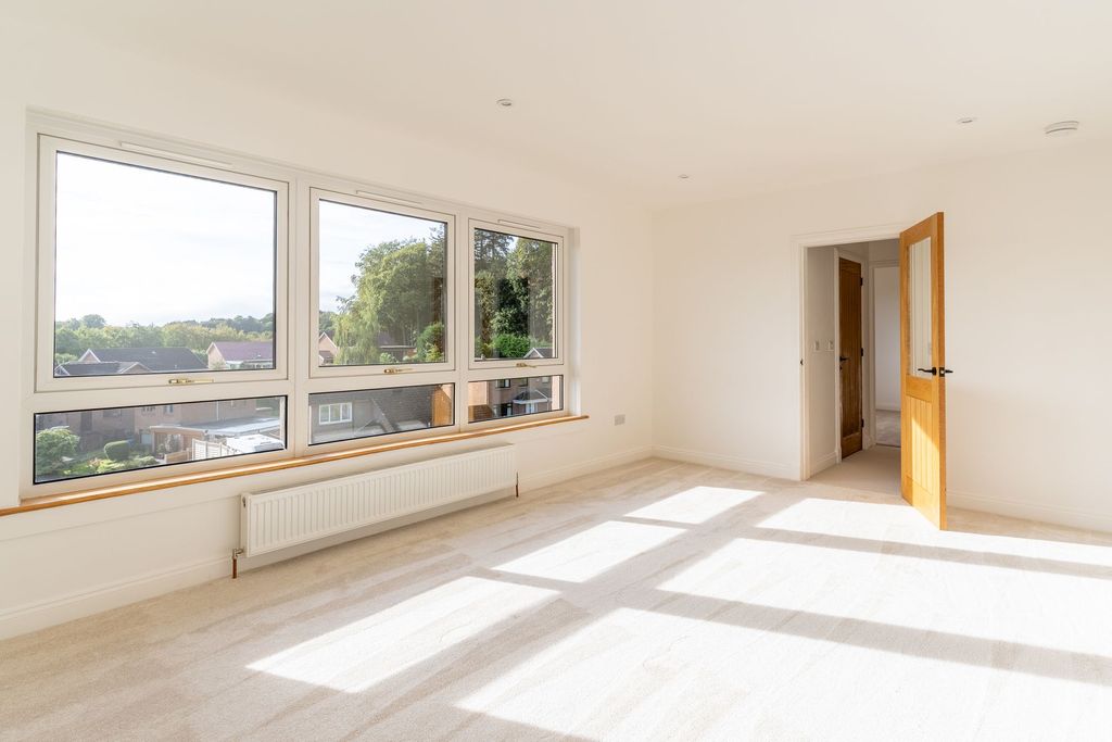 Property photo 3 of 45