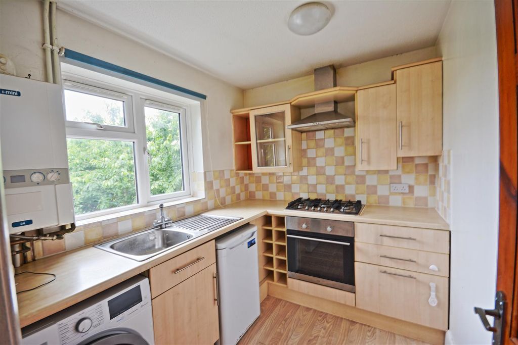 Property photo 3 of 7 5.Jpg