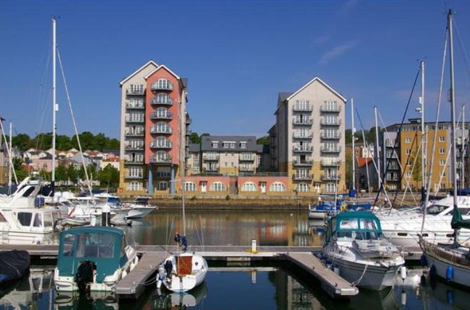 2 bed flat to rentLower Burlington Road, Bristol BS20