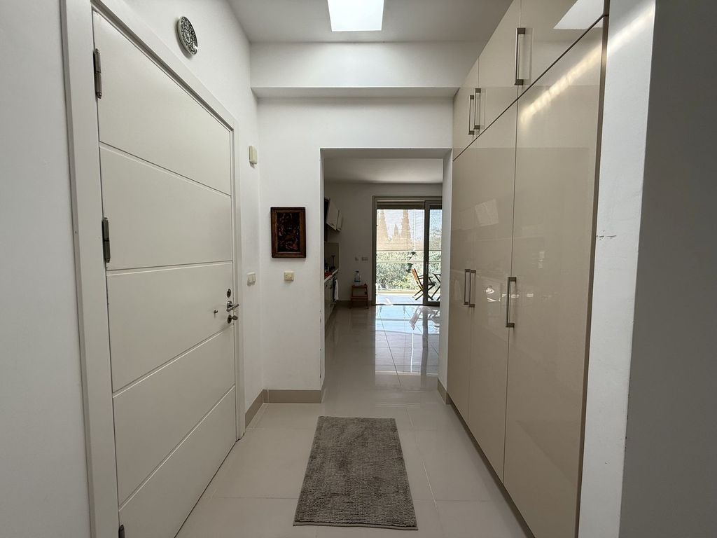 Property photo 3 of 25 Unmissable Investment Property For Sale In Bodrum - Entrance Hallway