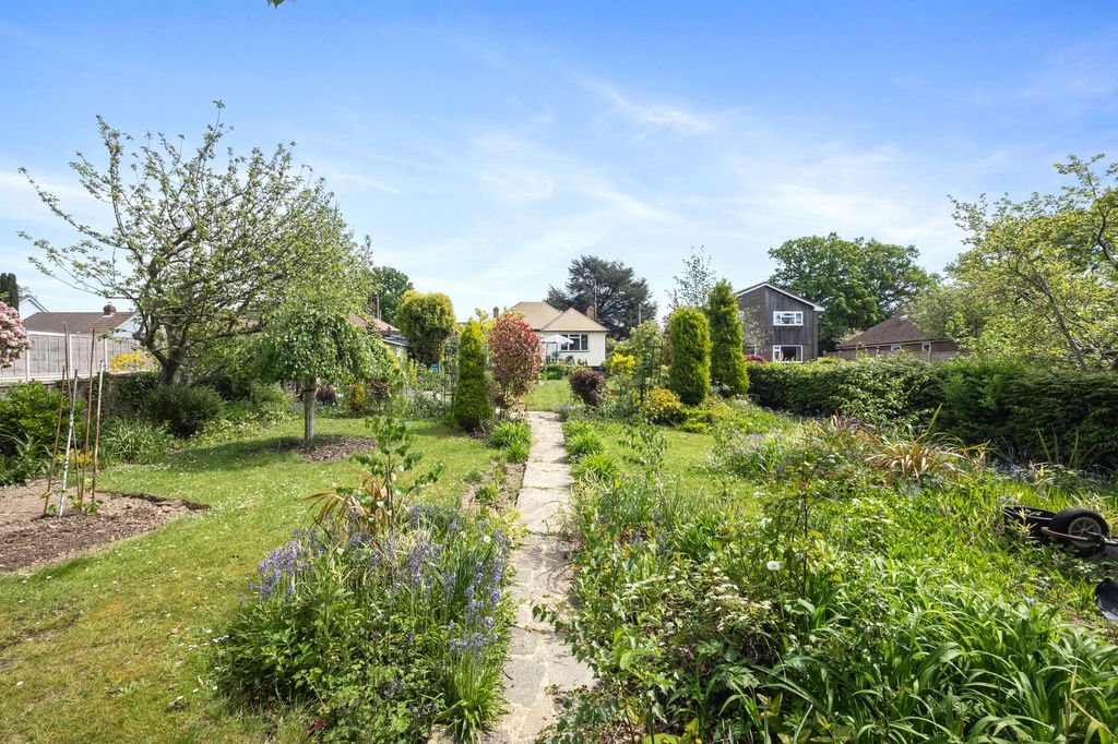 Property photo 2 of 19
