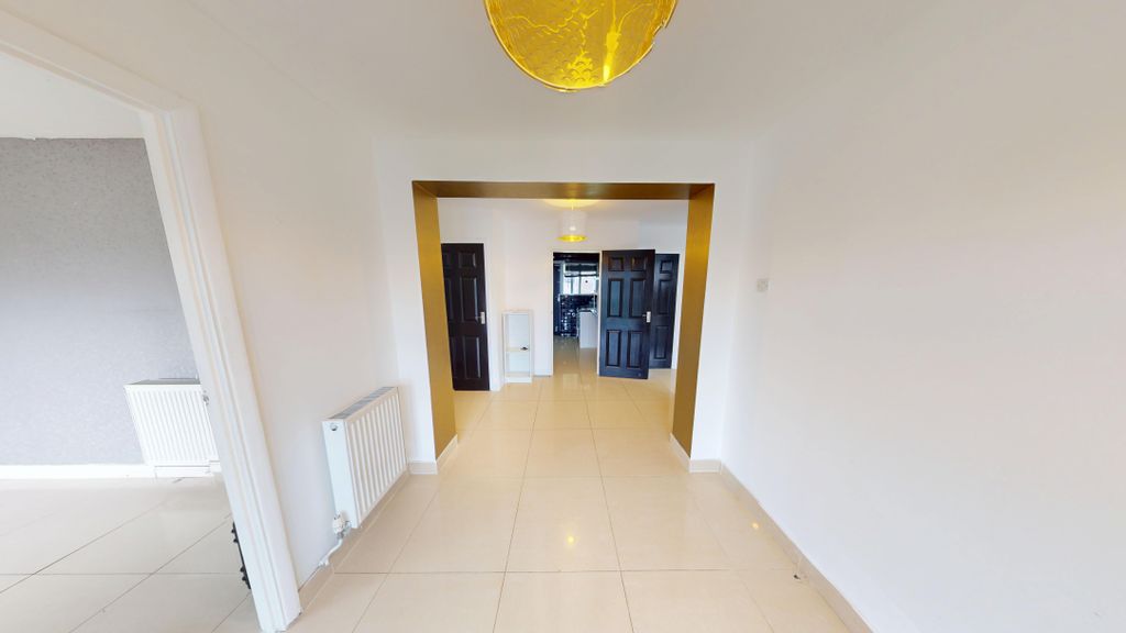 Property photo 2 of 16 Image