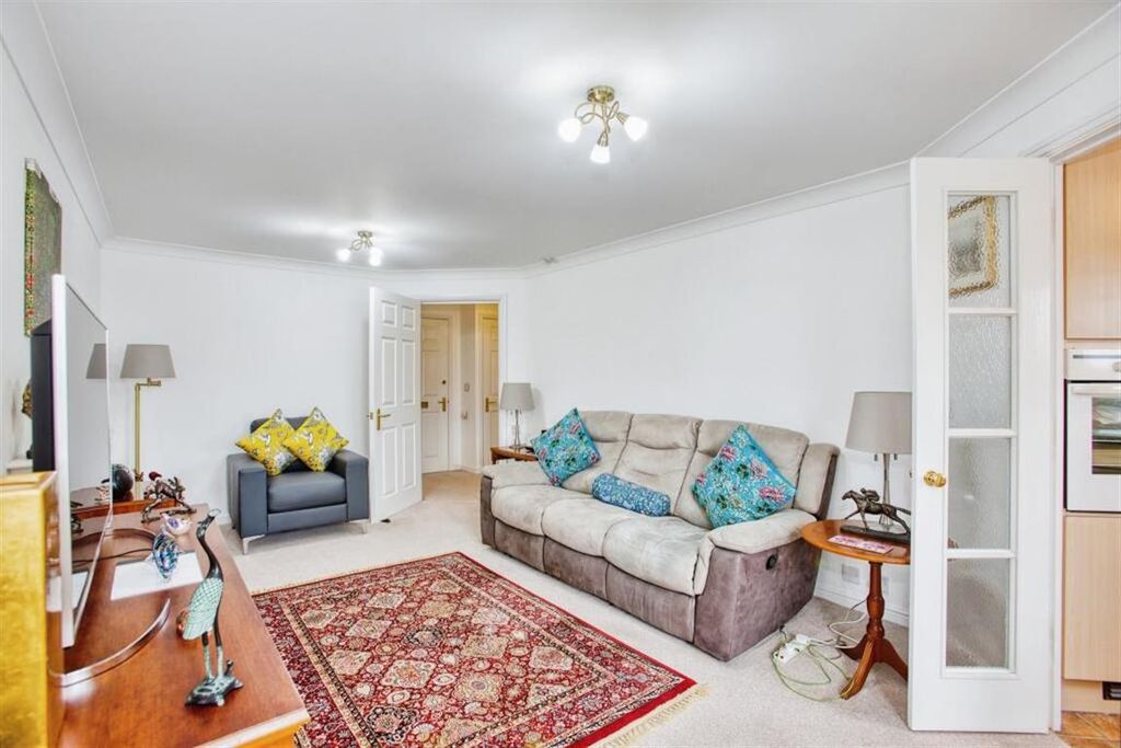 Property photo 3 of 13