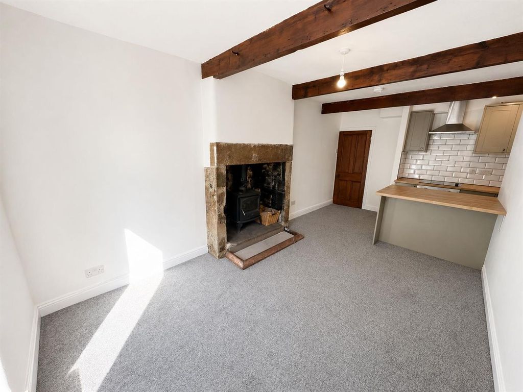 Property photo 3 of 11 Lounge 2.Jpeg