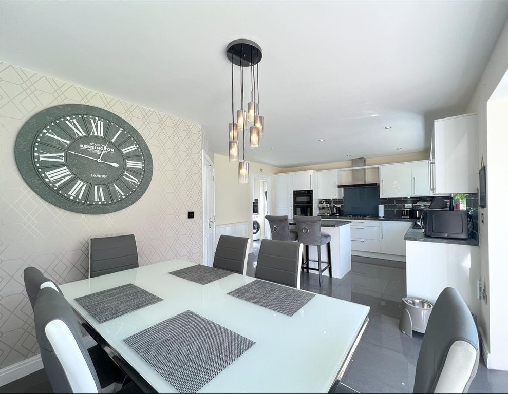 Property photo 2 of 30 4Xn2Qhc8Skg0x7Fnerbfaw.Png