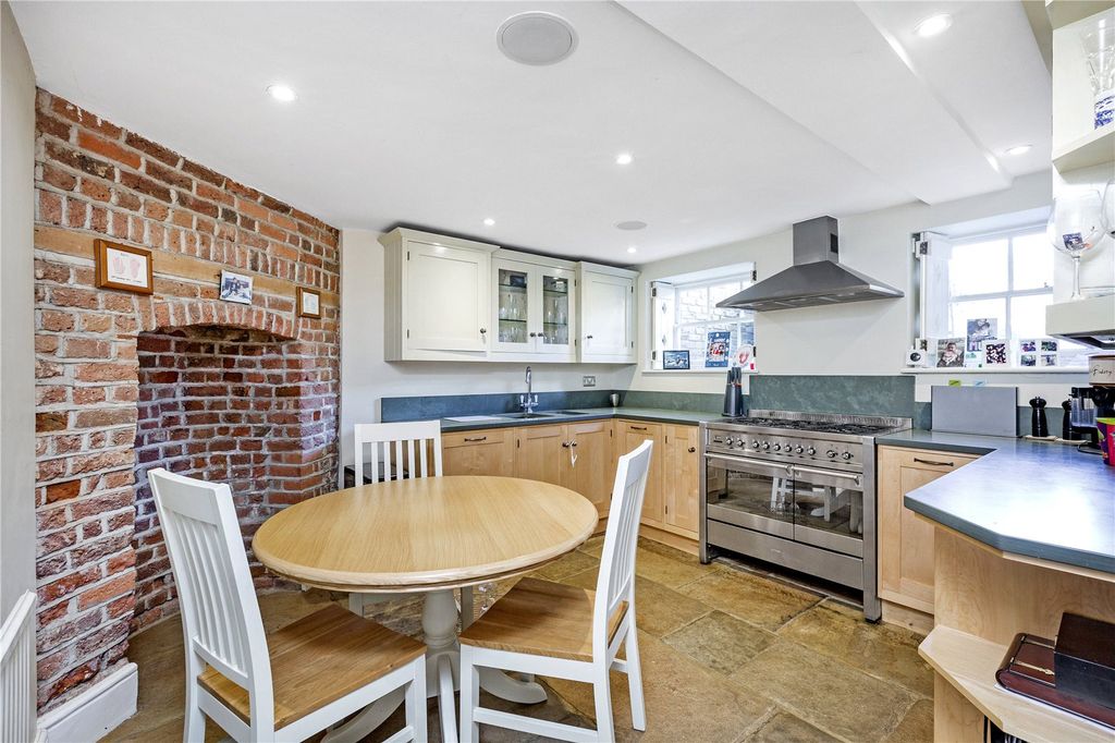 Property photo 3 of 13 Kitchen