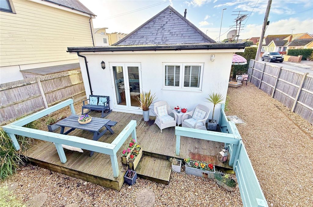 Property photo 1 of 22 Picture No. 12