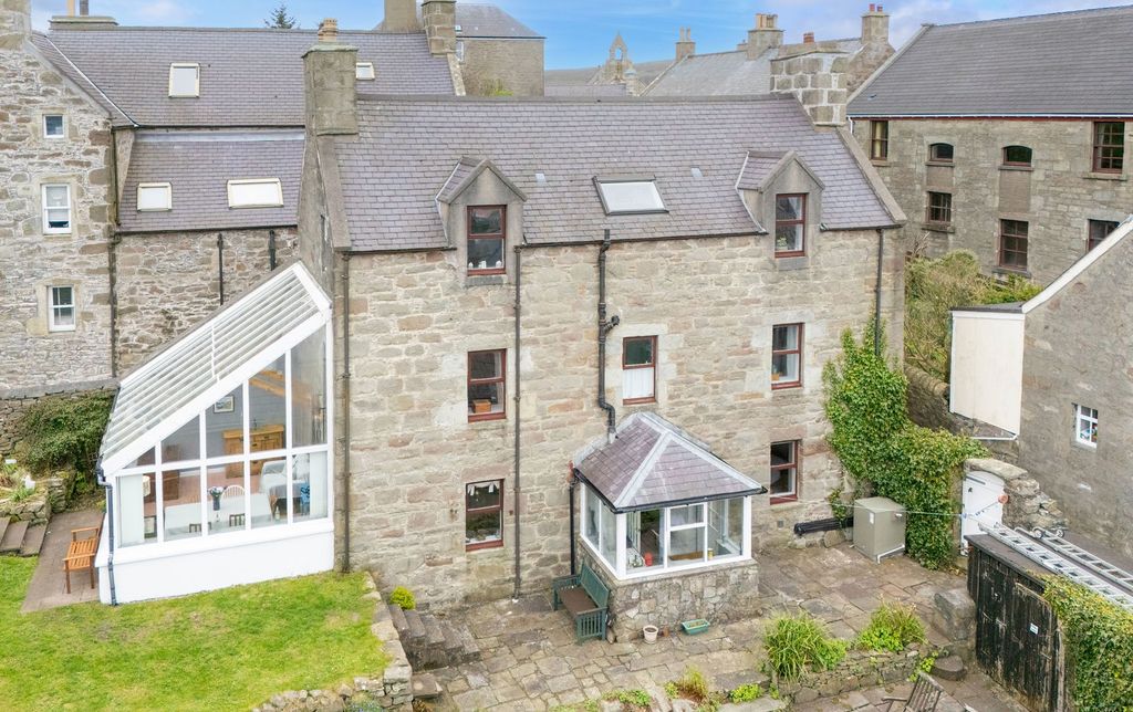 Property photo 1 of 49