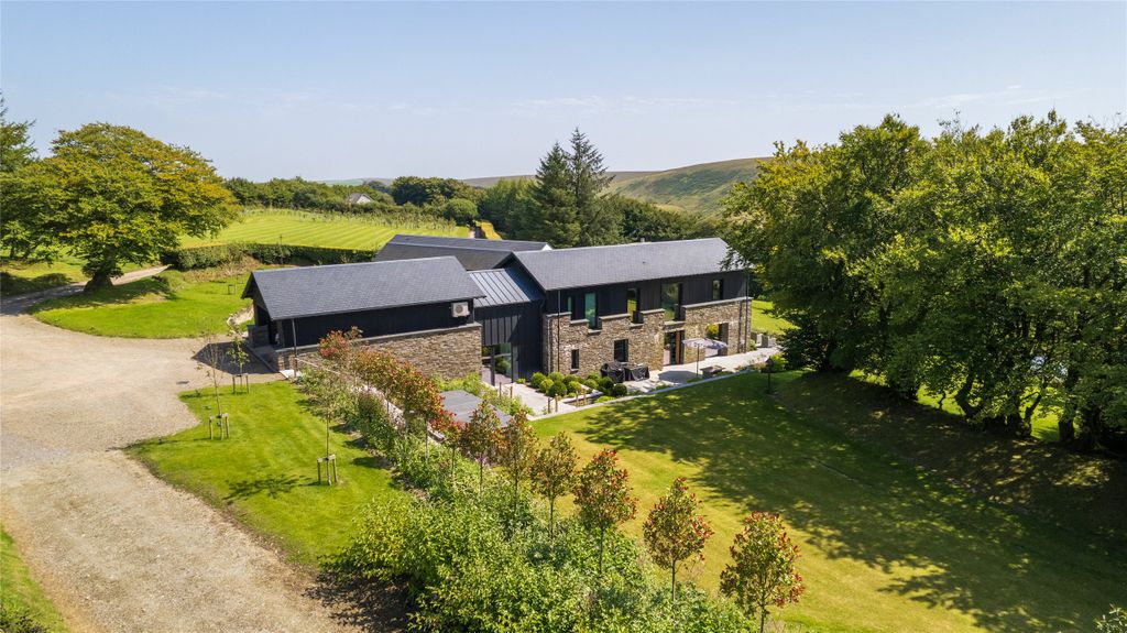 Property photo 1 of 64 Picture No. 95