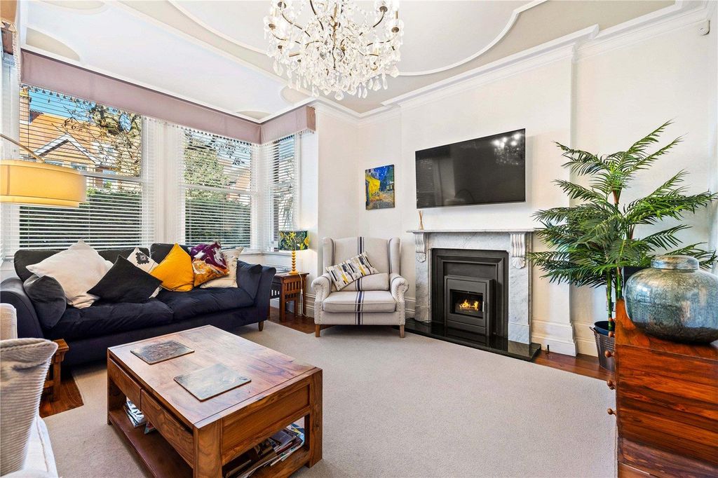 Property photo 3 of 35 6 Pemm.Jpg