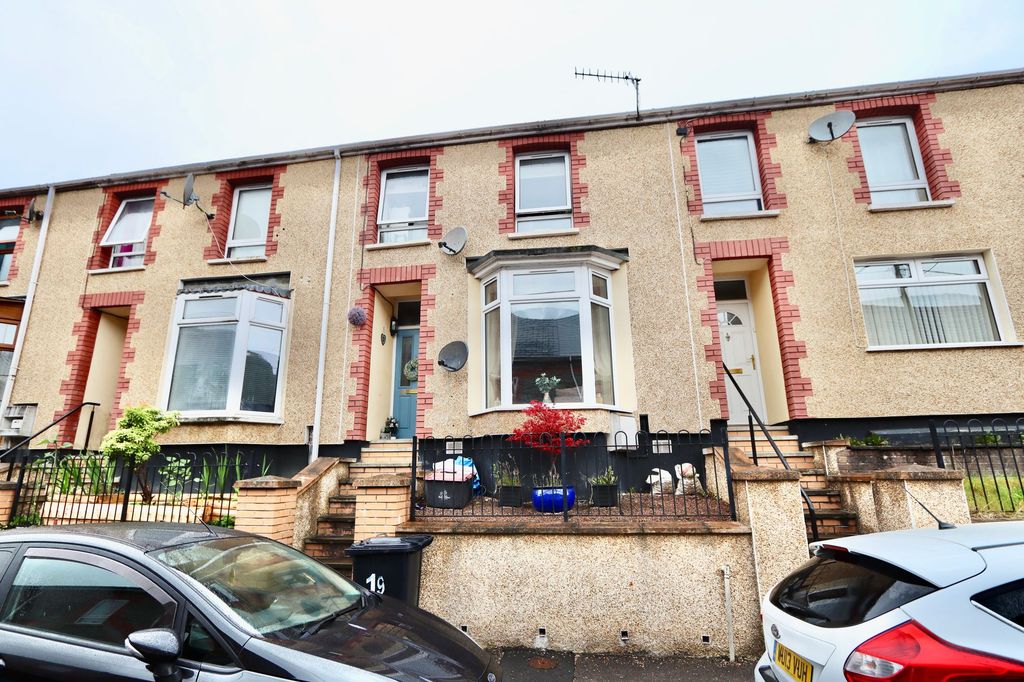 Property photo 1 of 36