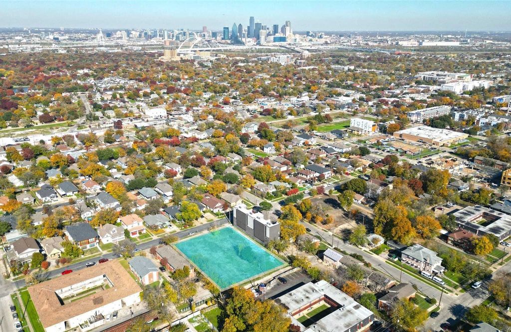 Property photo 1 of 5