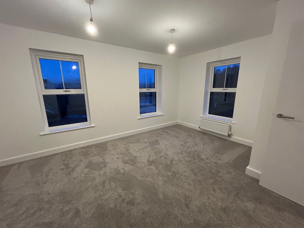 Property photo 3 of 7 Picture No. 01