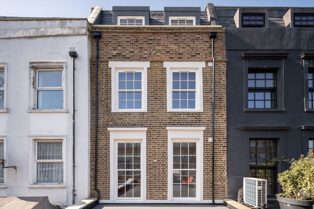 Property photo 2 of 20 330818 - Caledonian Road, London N1 - High Res-01292.Jpg