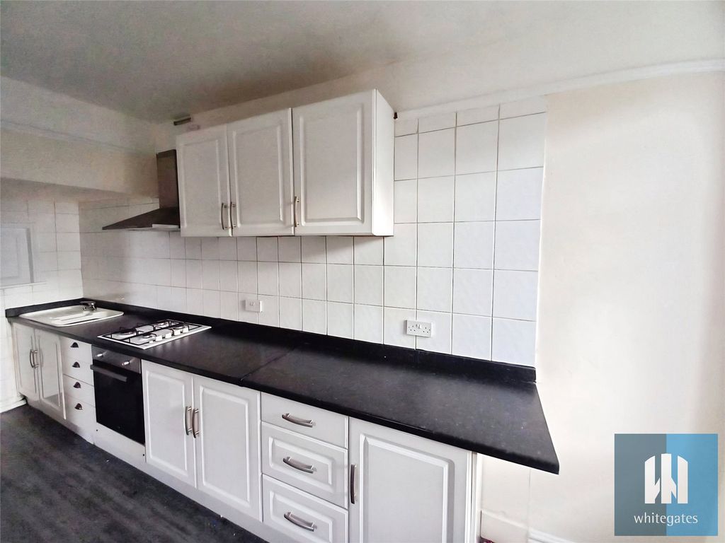 Property photo 2 of 6 Picture No. 18