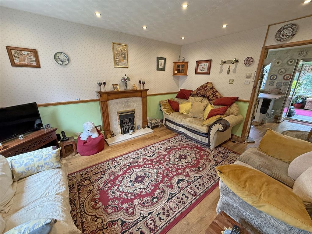 Property photo 2 of 13 Living Room.Jpg