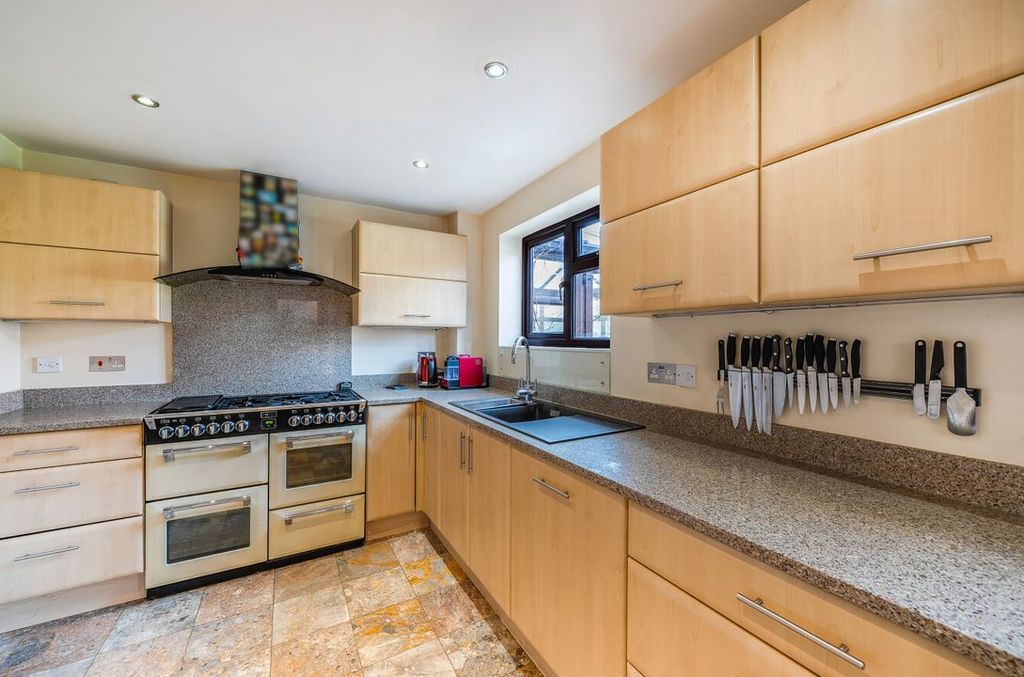 Property photo 2 of 17 125570014