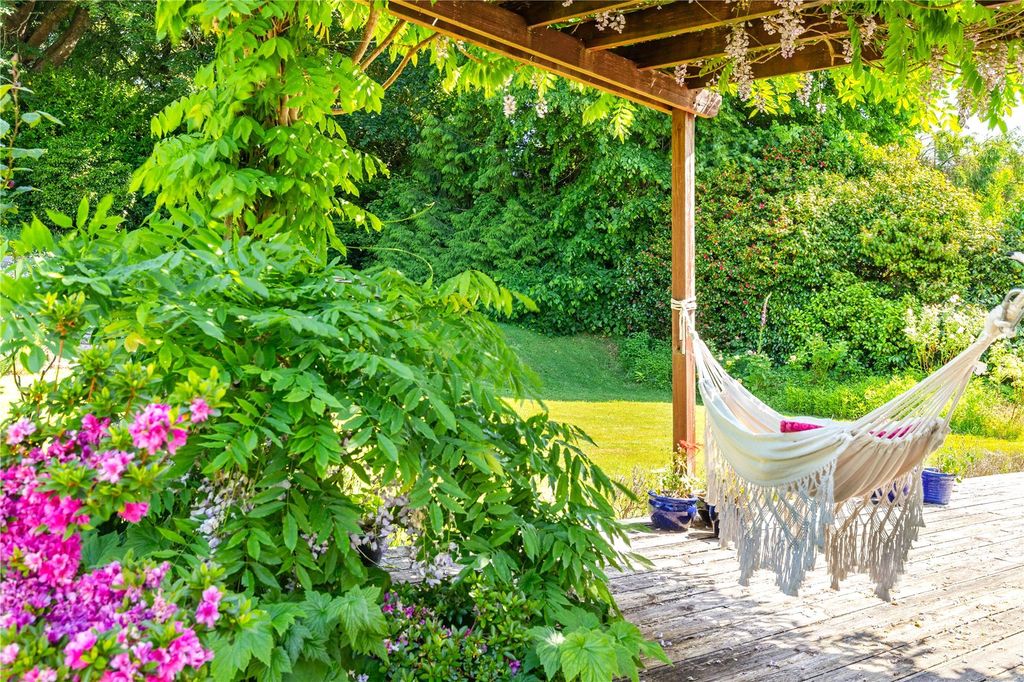 Property photo 3 of 26 Garden