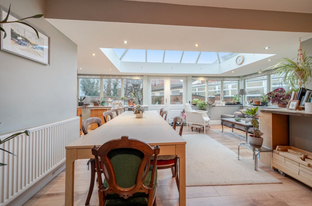 Property photo 3 of 27 1397547-12-6961c3B27E038