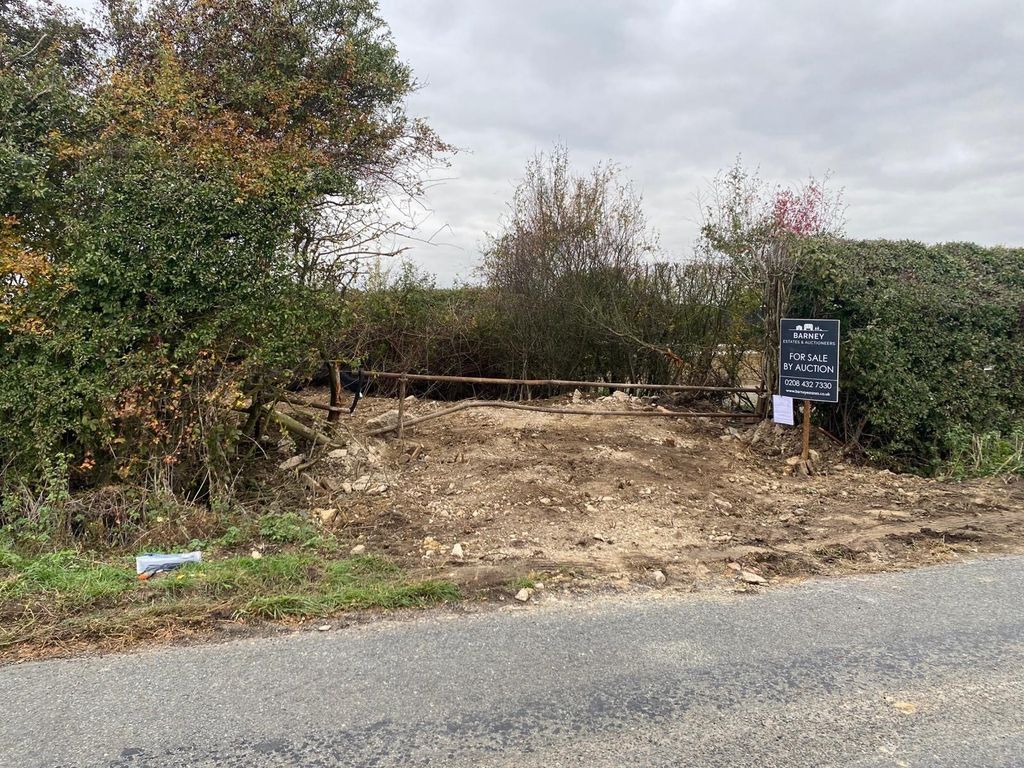 Property photo 2 of 6 Photo 5