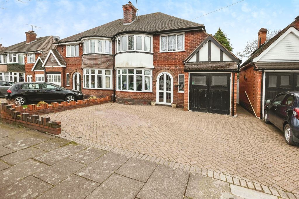 Property photo 1 of 17