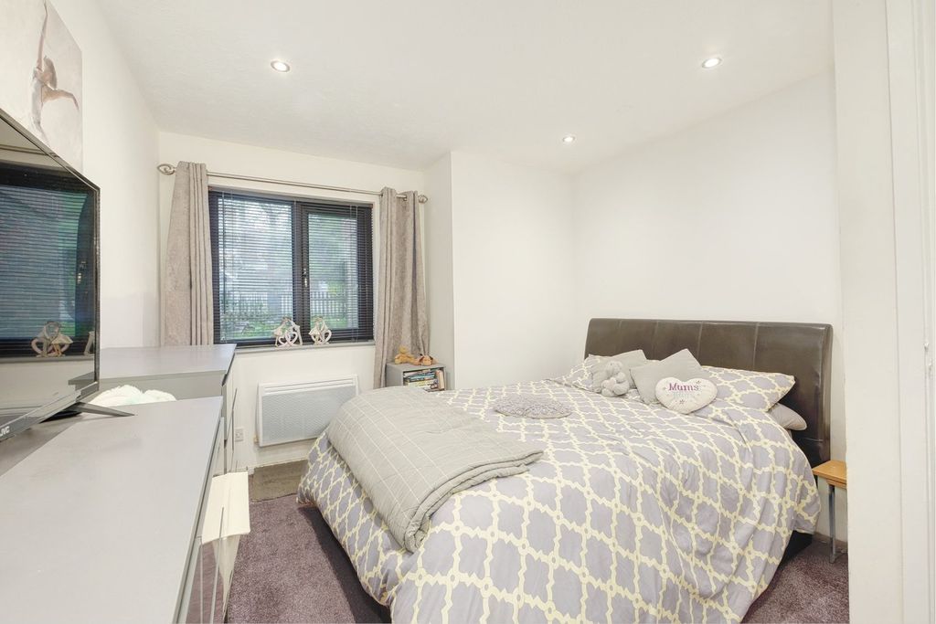 Additional image 7 of 2 bed flat for saleHailsham Road, Heathfield TN21