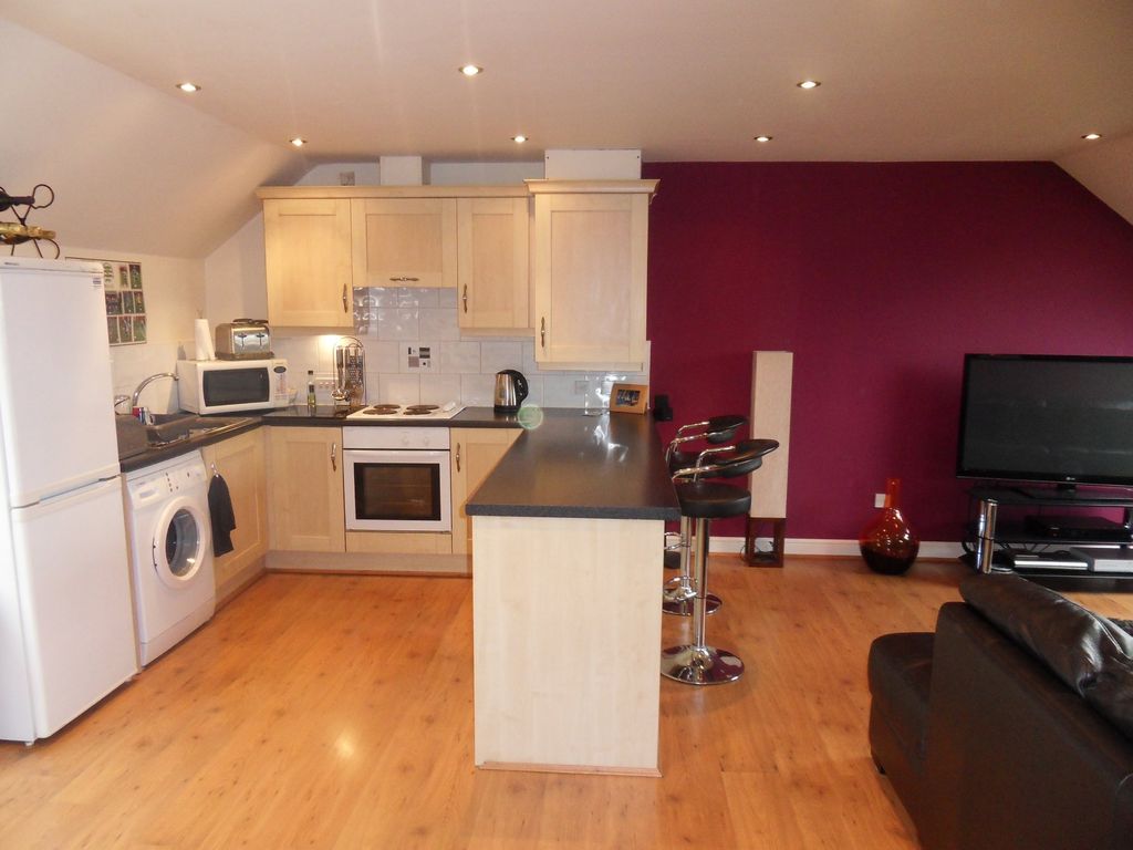 Property photo 2 of 6