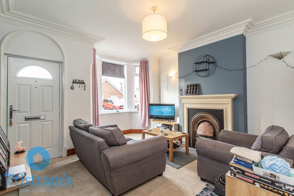 Property photo 2 of 18