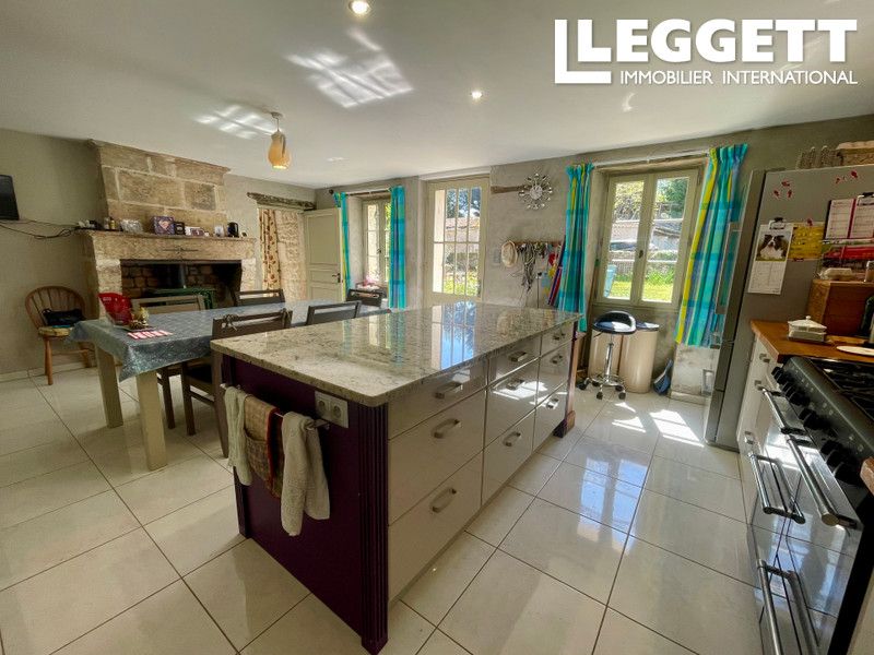 Property photo 3 of 10