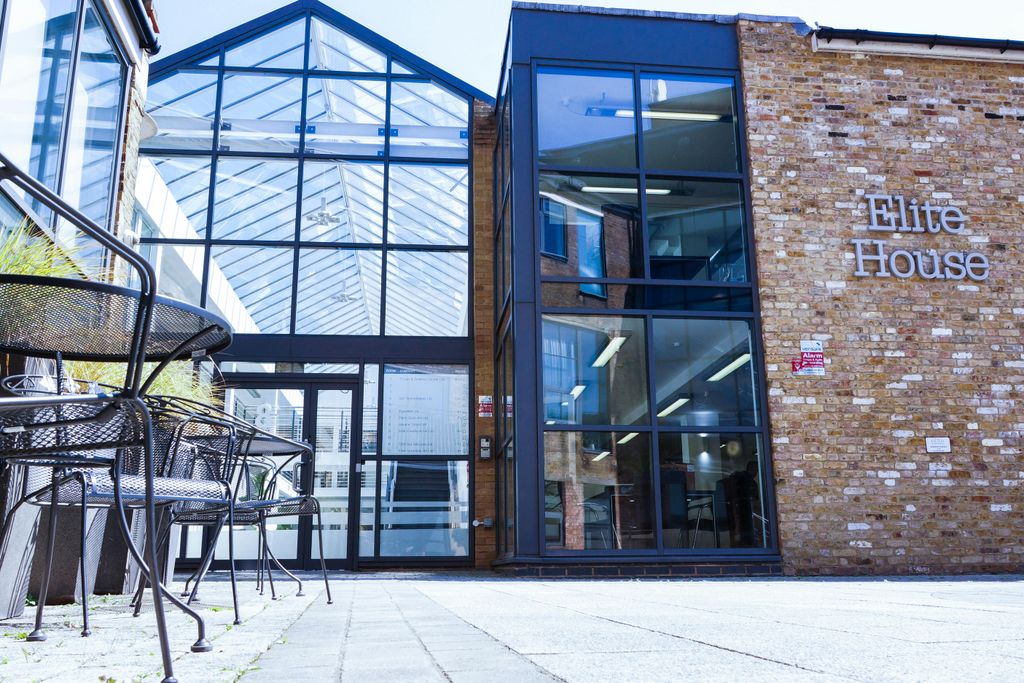 Property photo 3 of 9 Dsc05330.Jpg