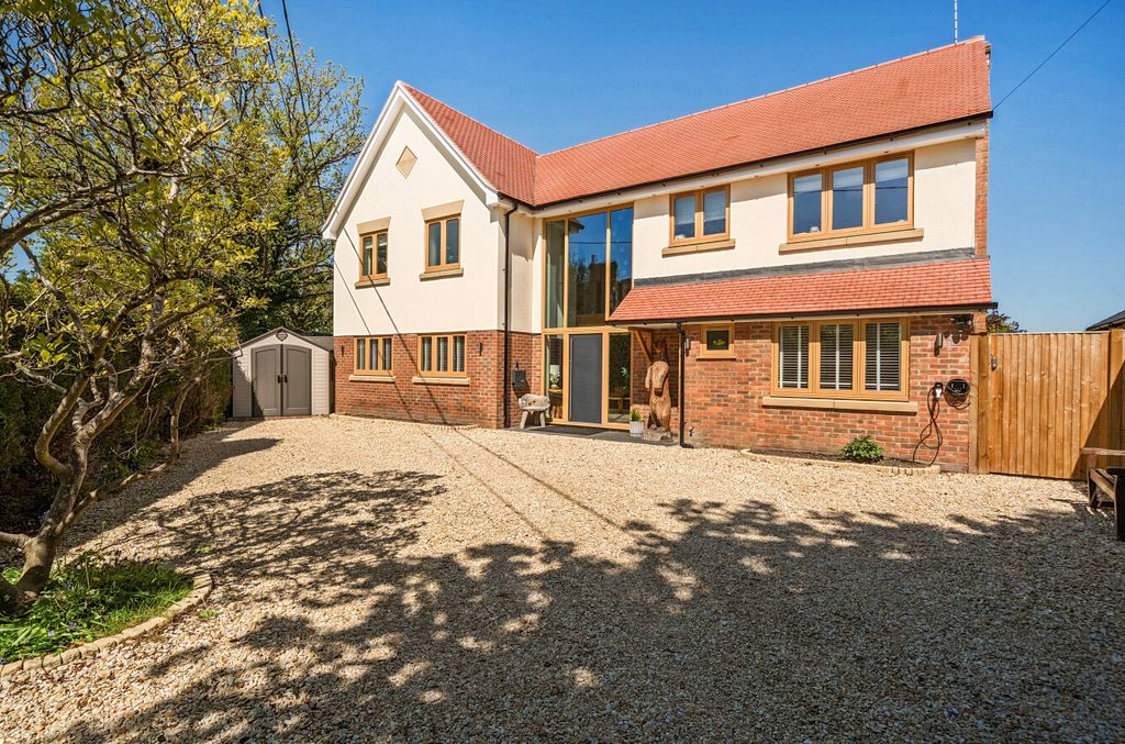 Property photo 1 of 33 1449483-59-69Ea2d...