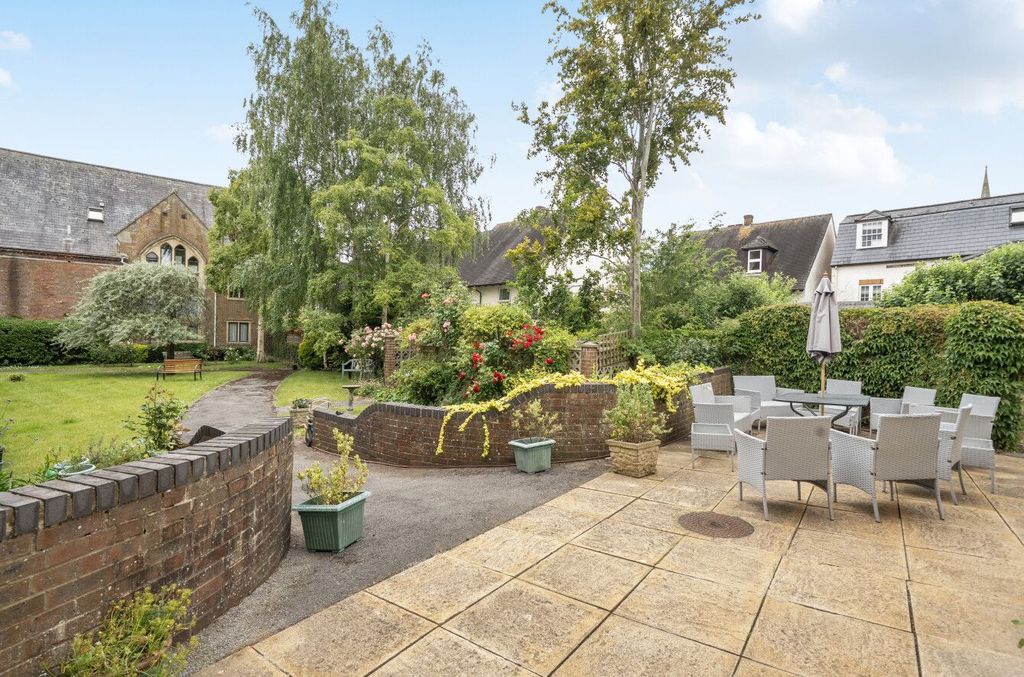 Property photo 3 of 15 Communal Garden And Terrace