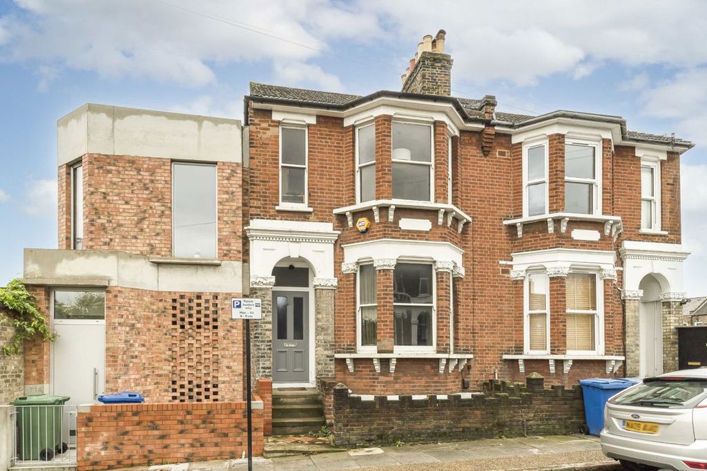 Property photo 1 of 5