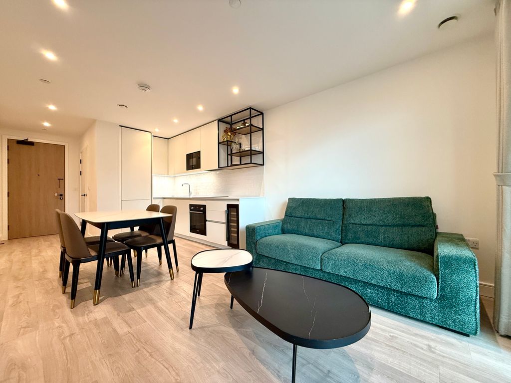 Property photo 3 of 8