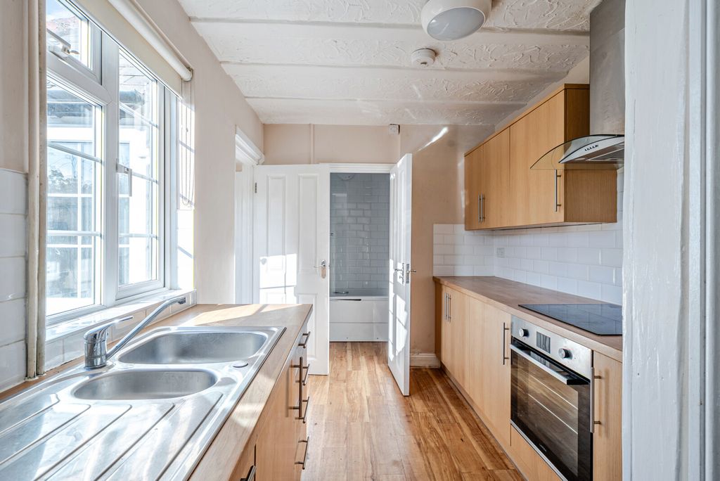 Property photo 2 of 12 1454137-5-69F0E3B...